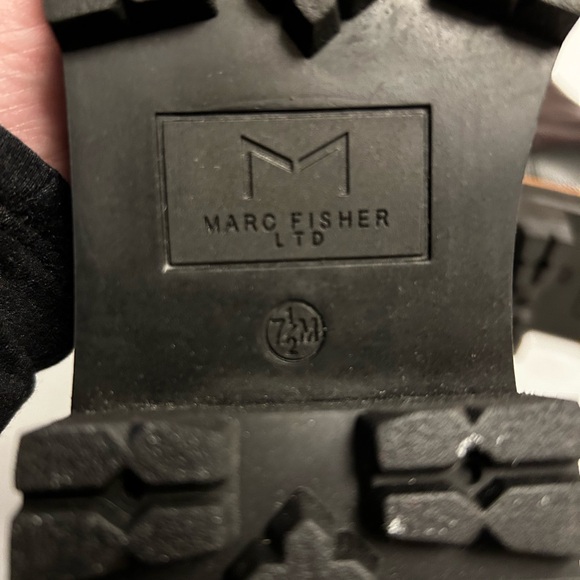 Marc Fisher Ilora Black Leather Ankle Chelsea Boots - Picture 2 of 5